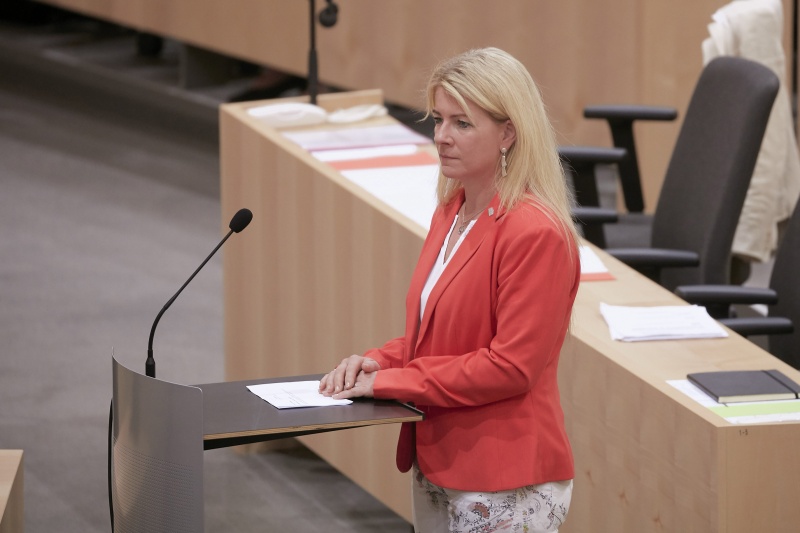 Frage Nationalratsabgeordnete Irene Neumann-Hartberger (V)