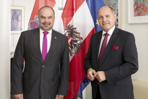 Von rechts: Nationalratspräsident Wolfgang Sobotka (V), Kroatischer Botschafter Daniel Glunčić