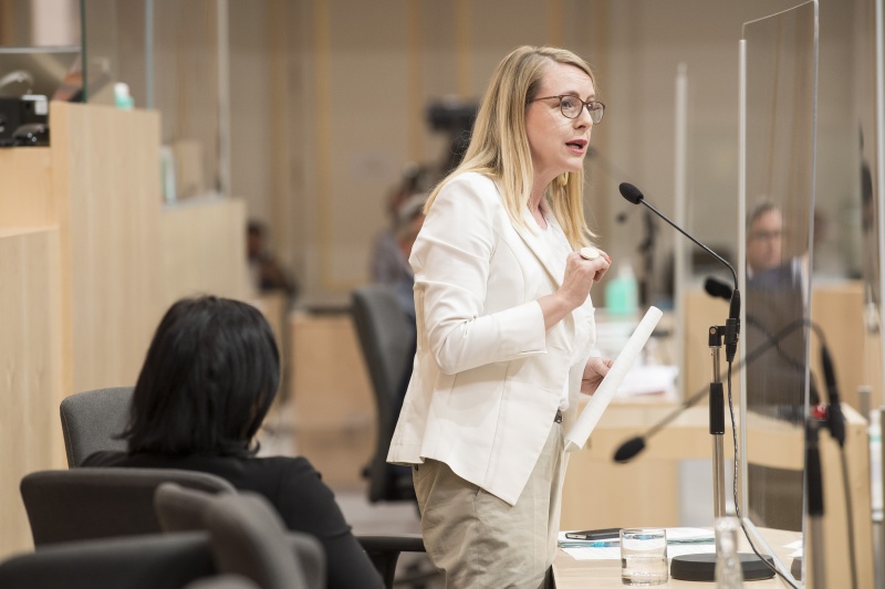 Auf der Regierungsbank: Wirtschaftsministerin Margarete Schramböck (V)