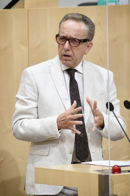 Am Rednerpult: Bundesrat Rudolf Kaske (S)