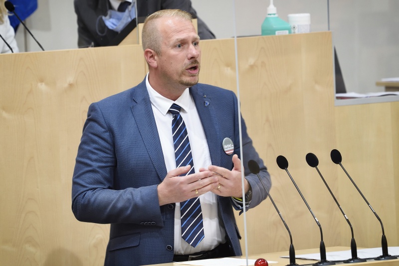 Bundesrat Markus Leinfellner (F) am Rednerpult