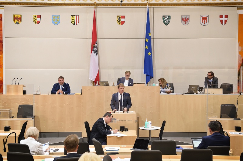 Bundesrat Bernhard Hirczy (V) am Rednerpult