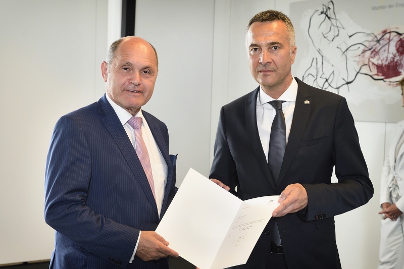 Von links: Nationalratspräsident Wolfgang Sobotka (V), Karl-Heinz Grundböck